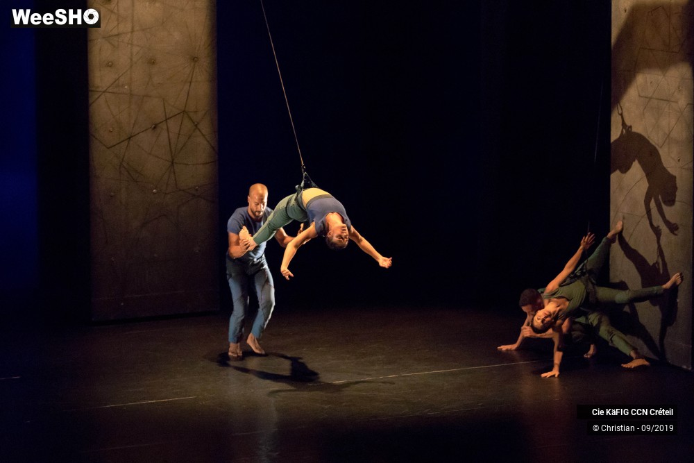 19/31 photos du spectacle Vertikal - Mourad Merzouki