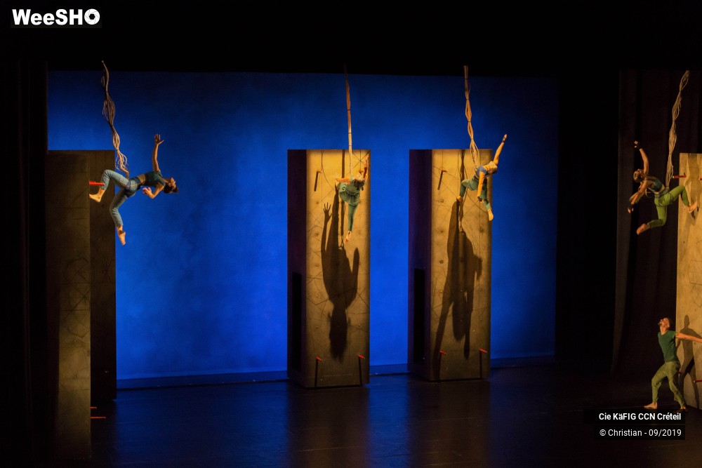 26/31 photos du spectacle Vertikal - Mourad Merzouki