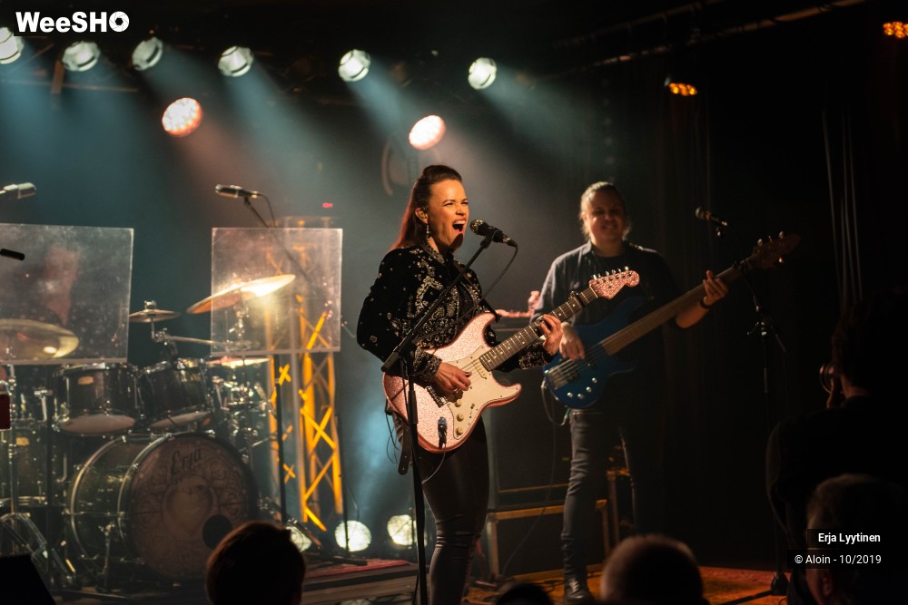 12/28 photos du spectacle Erja Lyytinen