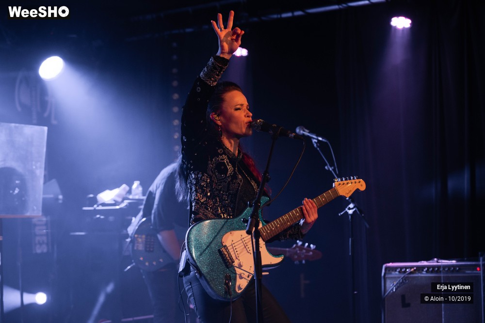 13/28 photos du spectacle Erja Lyytinen