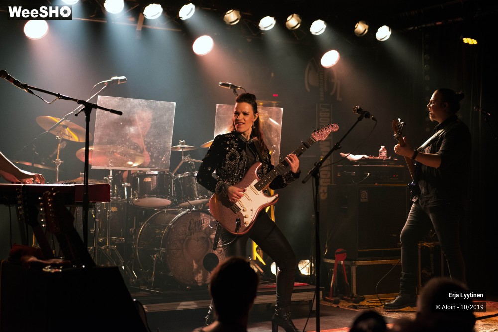 17/28 photos du spectacle Erja Lyytinen