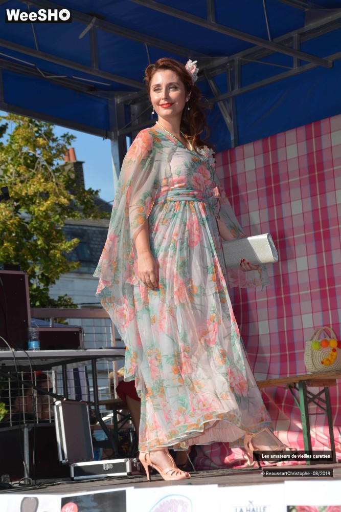 9/51 photos du spectacle Election Miss Béthune Rétro 2019