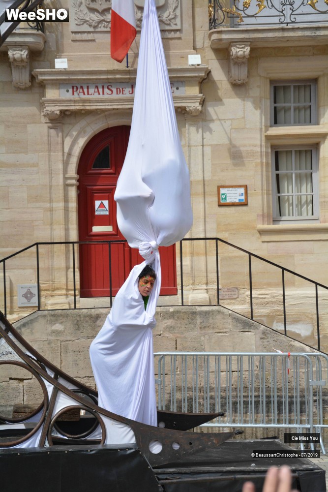 6/37 photos du spectacle Le cabaret aérien