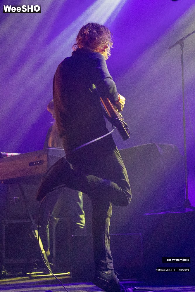 13/34 photos du spectacle The Mystery Lights
