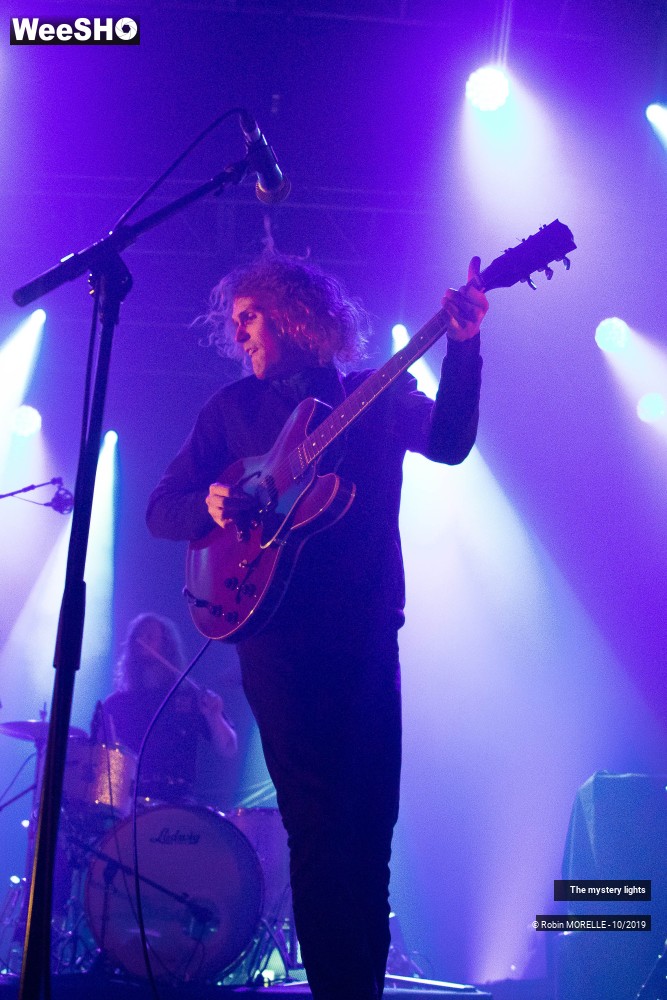 14/34 photos du spectacle The Mystery Lights