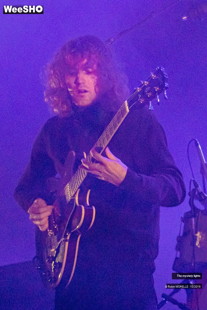 18/34 photos du spectacle The Mystery Lights