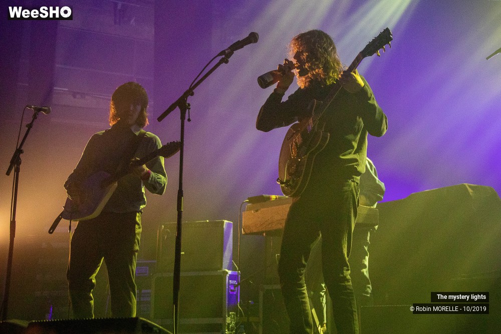 20/34 photos du spectacle The Mystery Lights