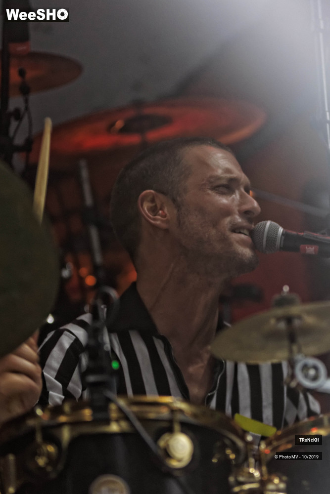 20/25 photos du spectacle TRoNcKH