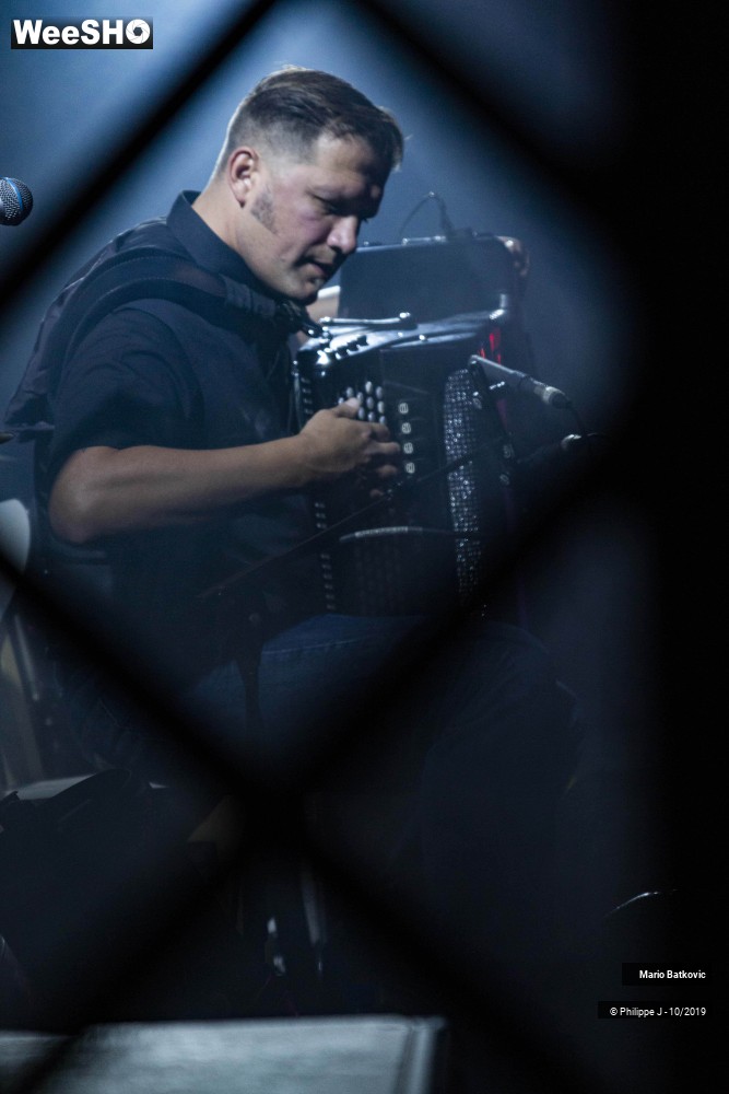 6/7 photos du spectacle Mario Batkovic