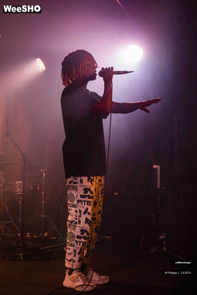 1/4 photos du spectacle YellowStraps