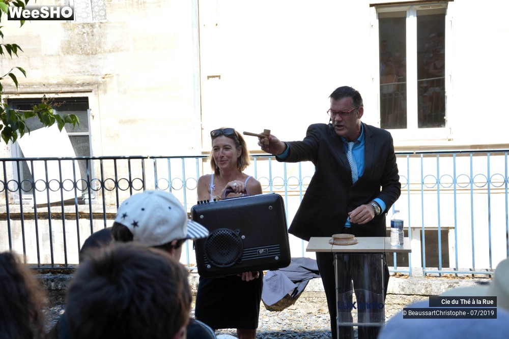 30/38 photos du spectacle A Vendre