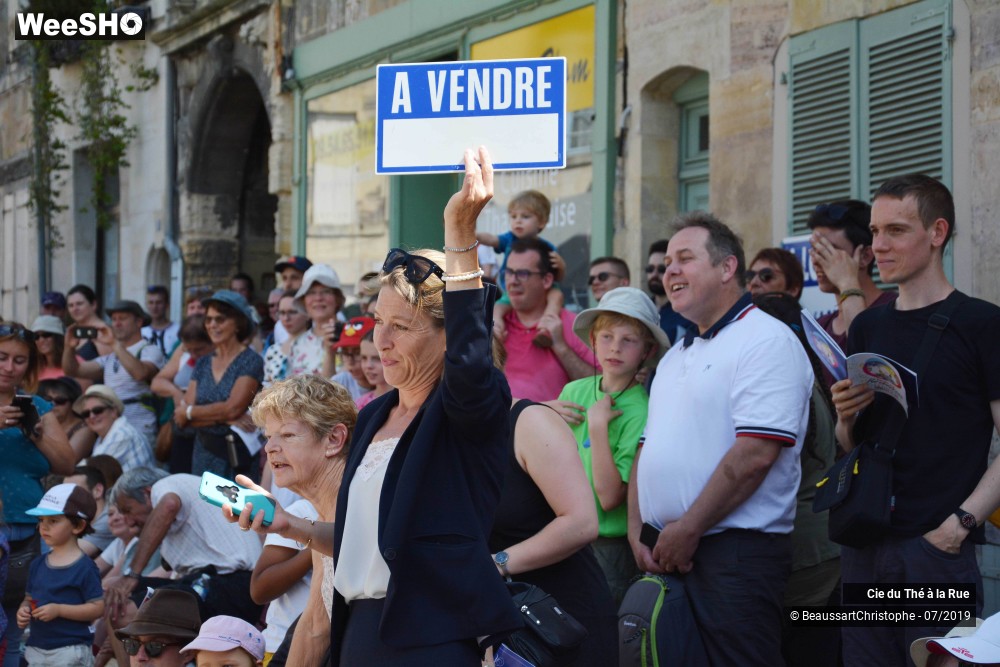 34/38 photos du spectacle A Vendre