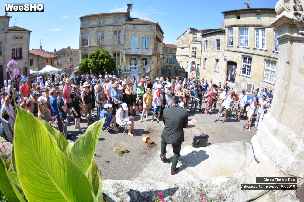 37/38 photos du spectacle A Vendre