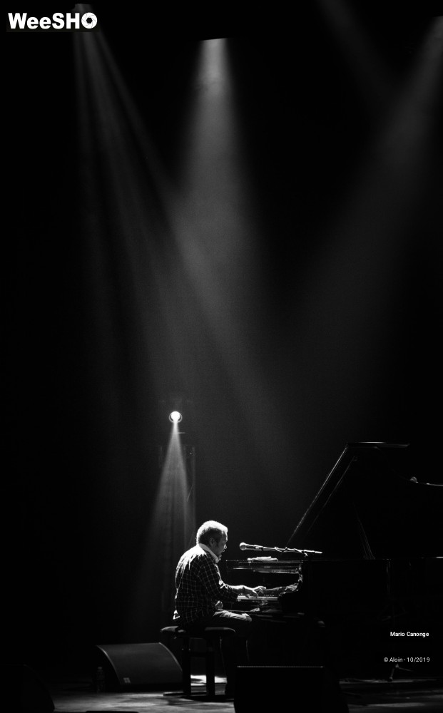 2/13 photos du spectacle Mario Canonge