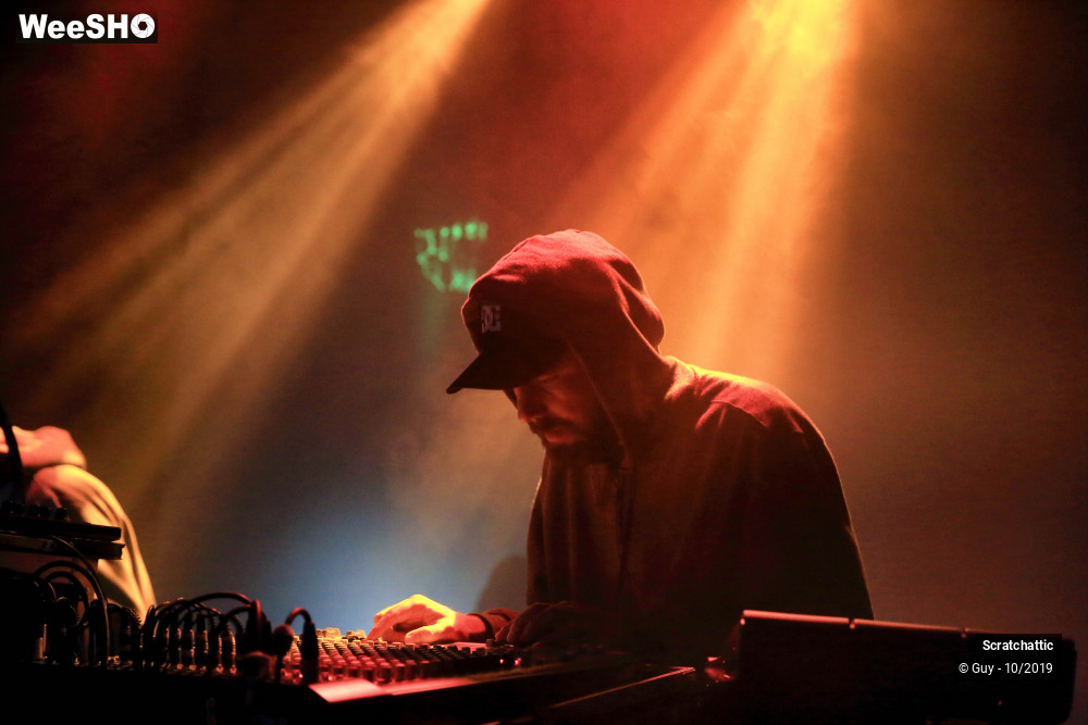 4/13 photos du spectacle Scratchattic