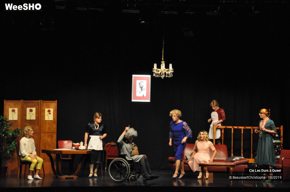 45/51 photos du spectacle 8 femmes ... ou presque