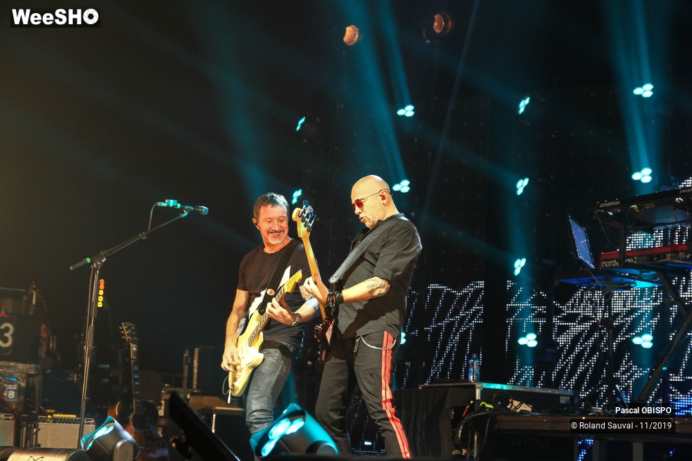 41/50 photos du spectacle Pascal Obispo