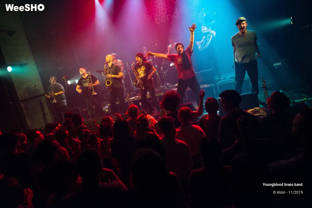 12/17 photos du spectacle Youngblood brass band