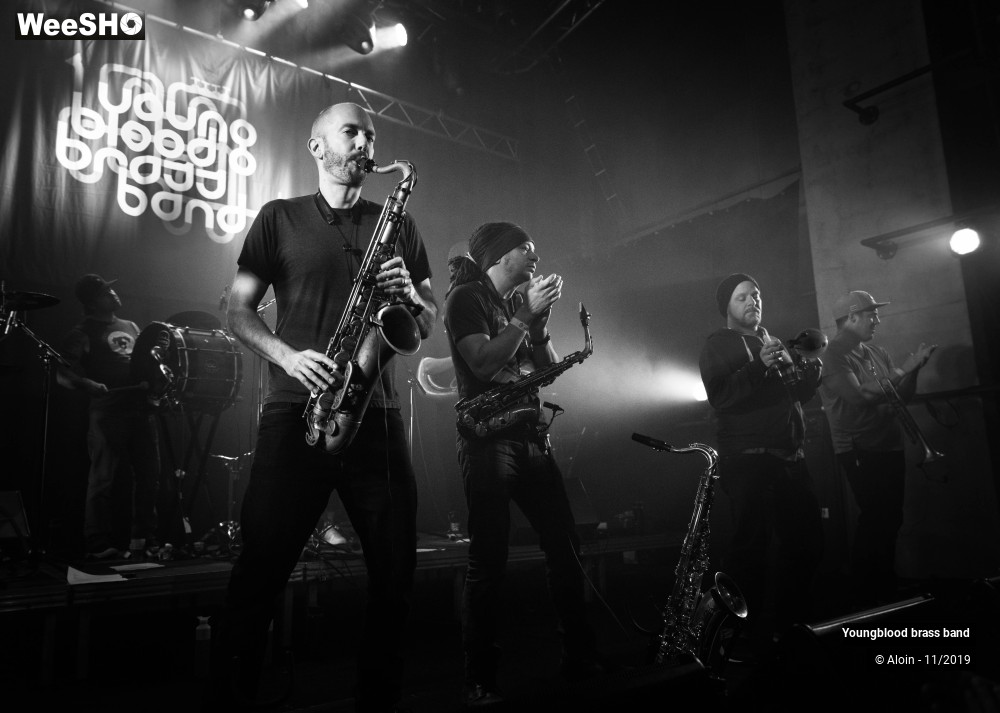17/17 photos du spectacle Youngblood brass band