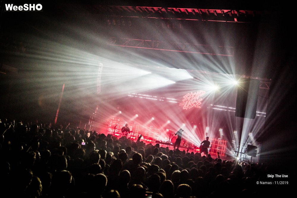 25/30 photos du spectacle Skip The Use