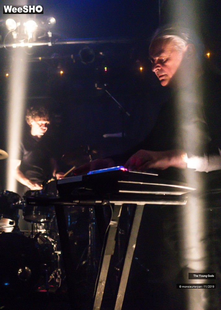 13/29 photos du spectacle The Young Gods