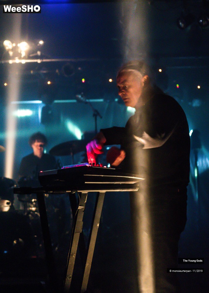 21/29 photos du spectacle The Young Gods