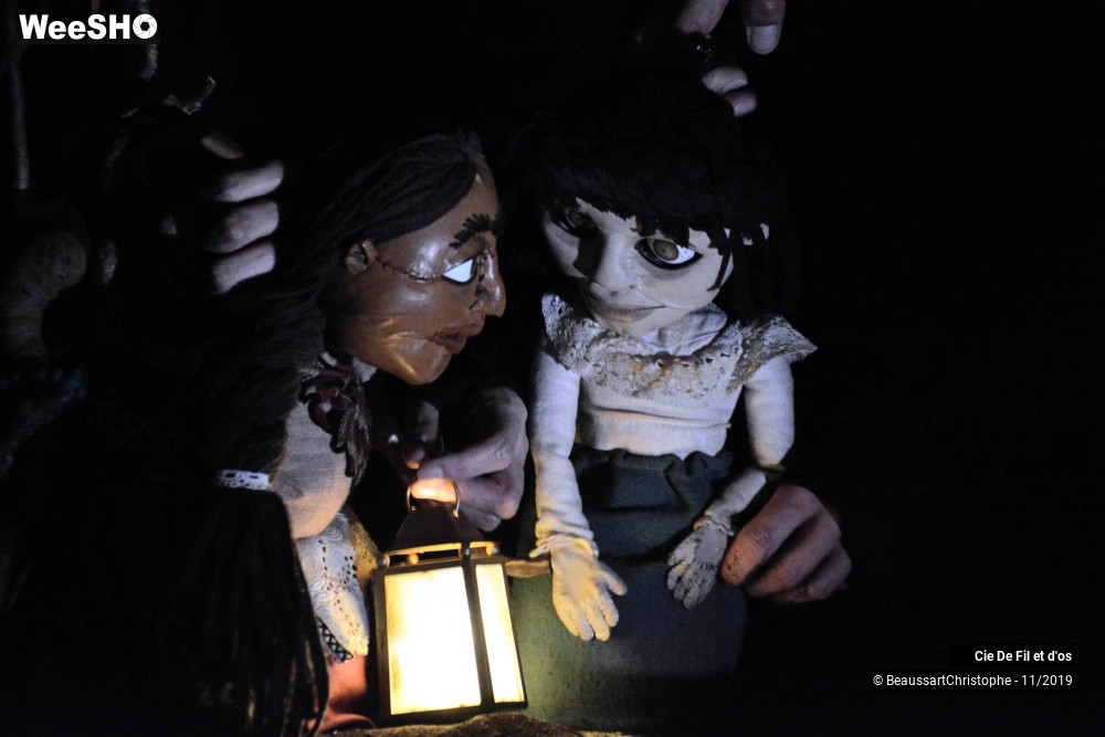 13/46 photos du spectacle La mangeuse de terre