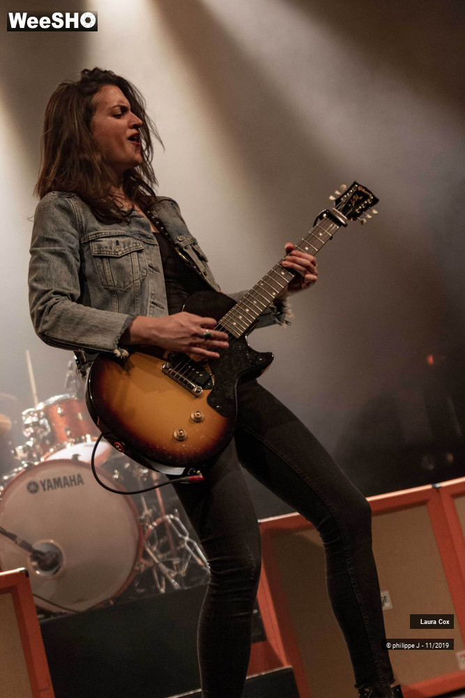 14/16 photos du spectacle Laura Cox