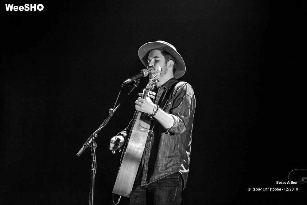 5/9 photos du spectacle Besac Arthur