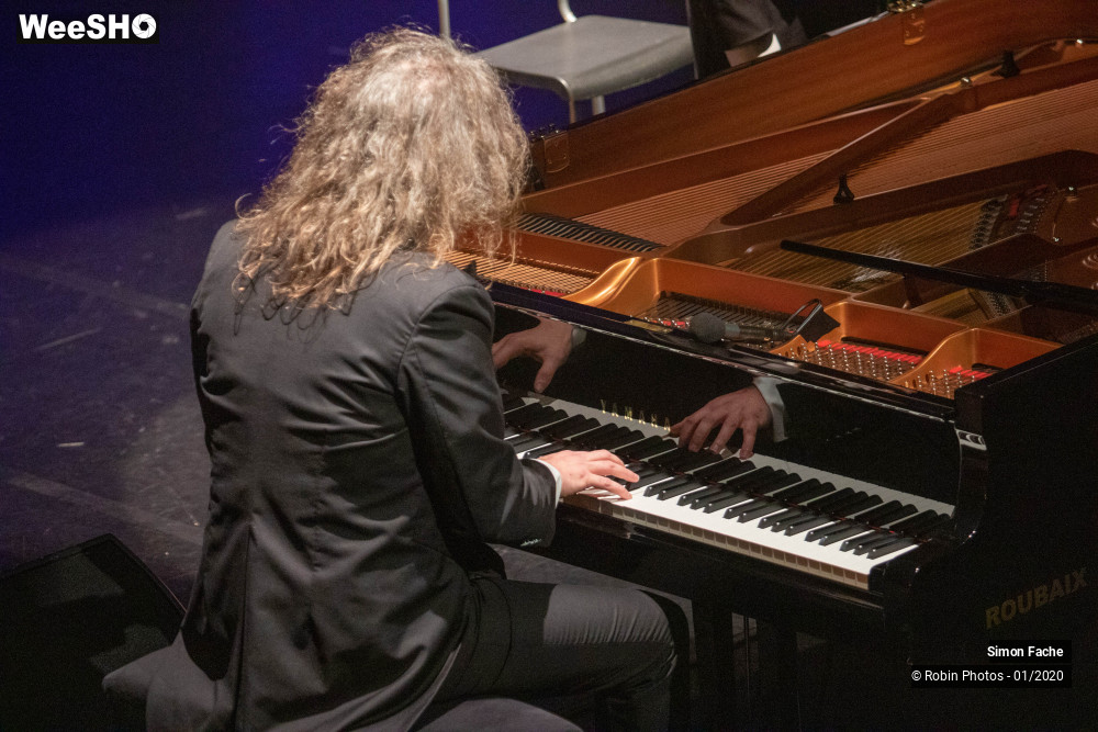 10/18 photos du spectacle Simon Fache