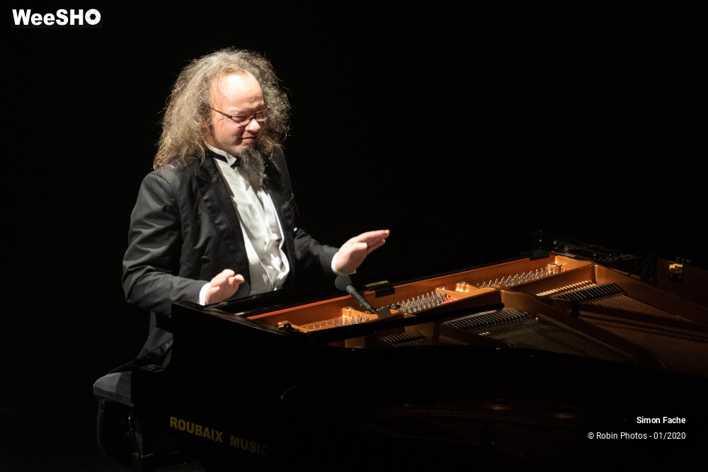 15/18 photos du spectacle Simon Fache