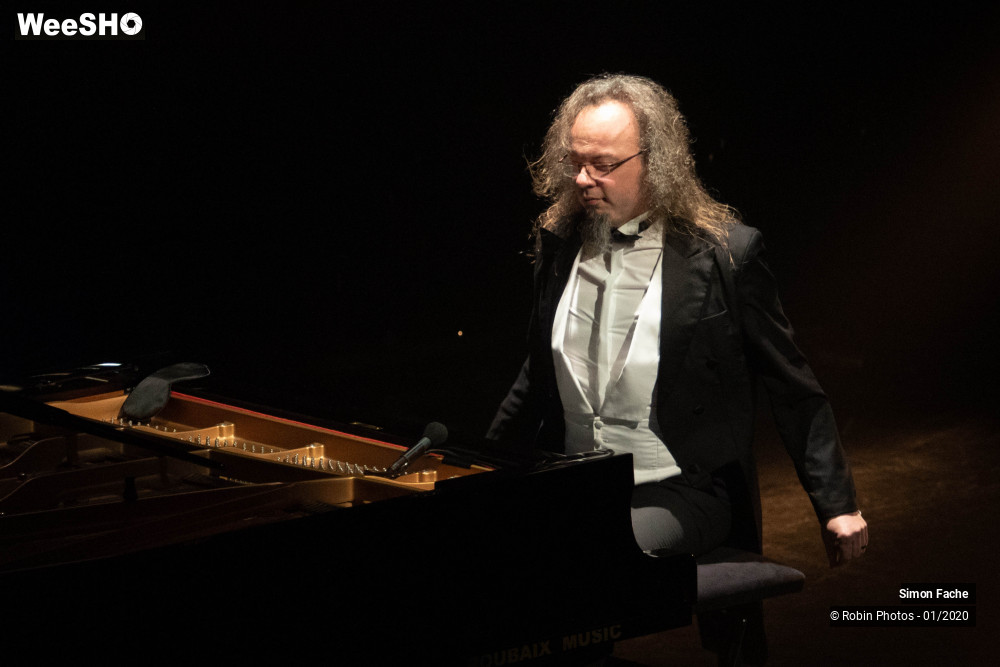 17/18 photos du spectacle Simon Fache