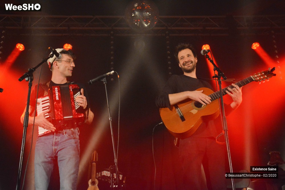 16/19 photos du spectacle Existence Saine