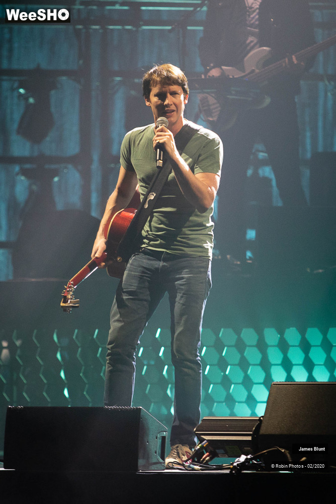 12/37 photos du spectacle James Blunt