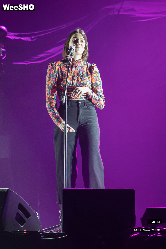 18/28 photos du spectacle Léa Paci