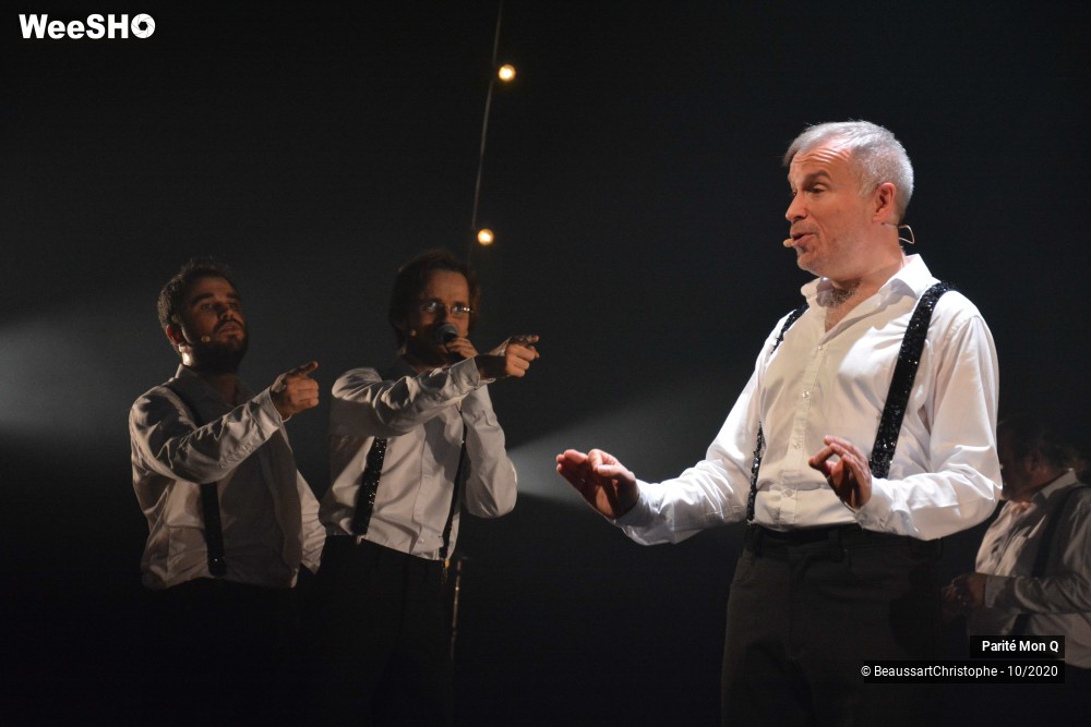 6/31 photos du spectacle PMQ-L'élégance voQale