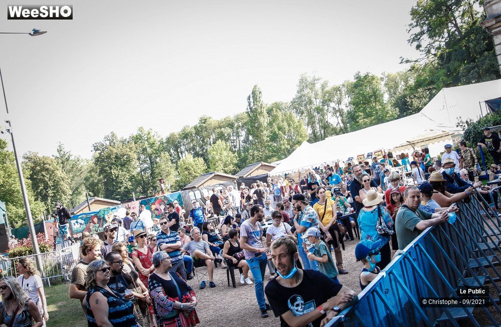 10/25 photos du spectacle Ambiance Festival Les Agités du Mélange