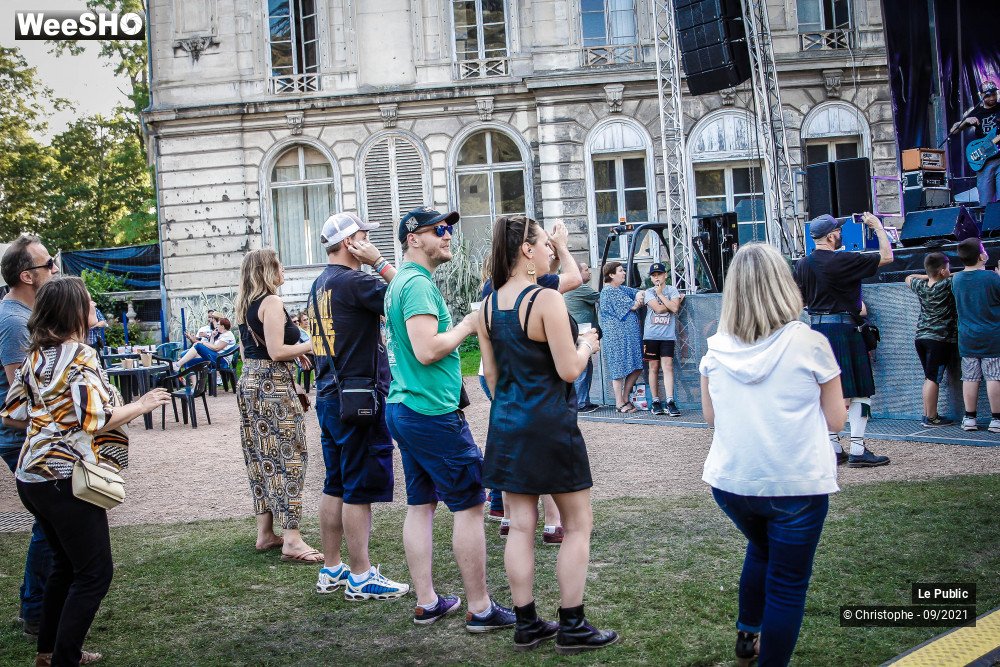 11/25 photos du spectacle Ambiance Festival Les Agités du Mélange