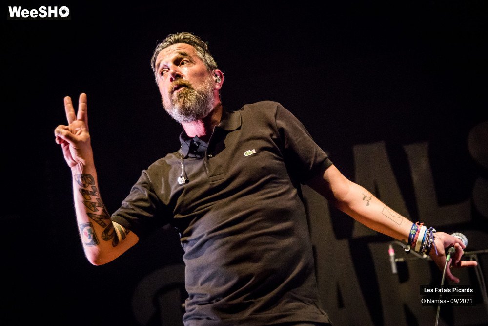 8/89 photos du spectacle Les Fatals Picards