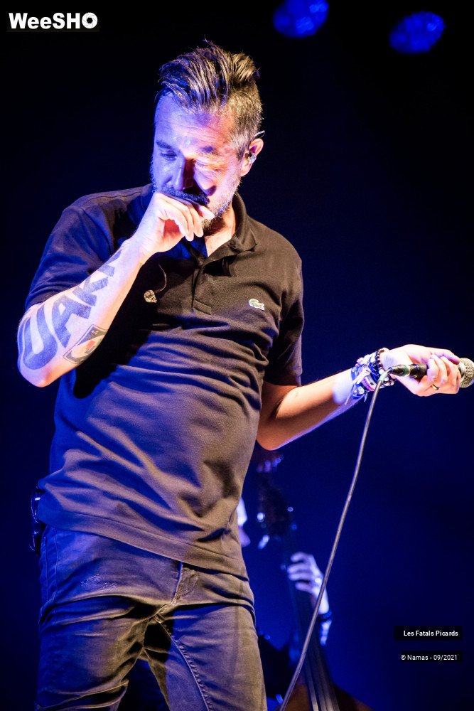 27/89 photos du spectacle Les Fatals Picards