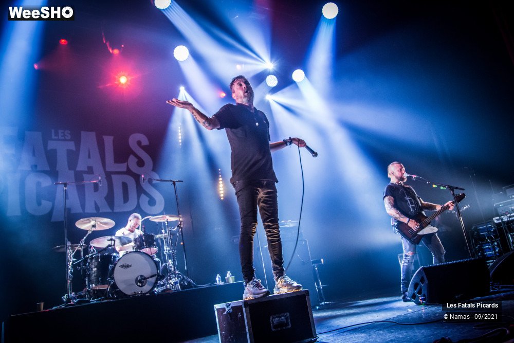 56/89 photos du spectacle Les Fatals Picards