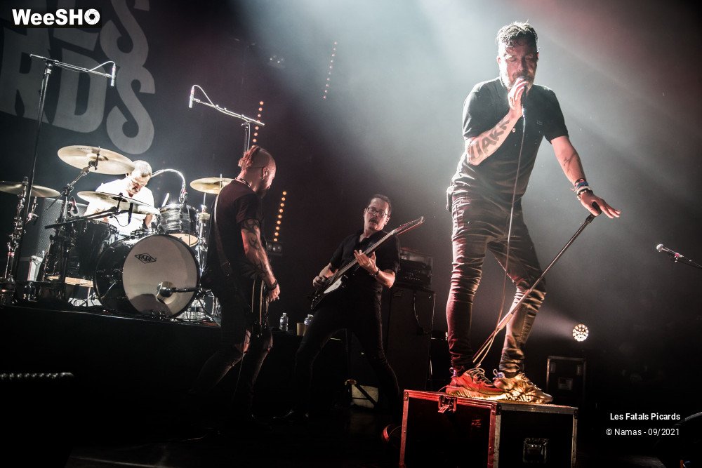 77/89 photos du spectacle Les Fatals Picards