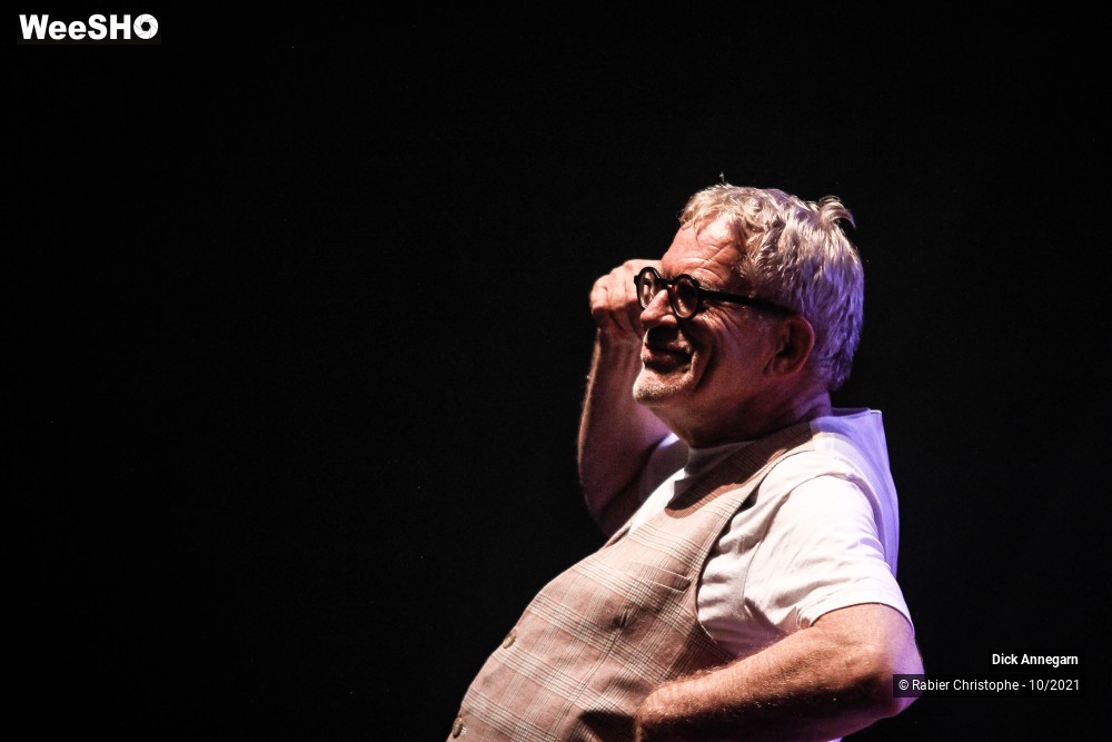 25/30 photos du spectacle Dick Annegarn