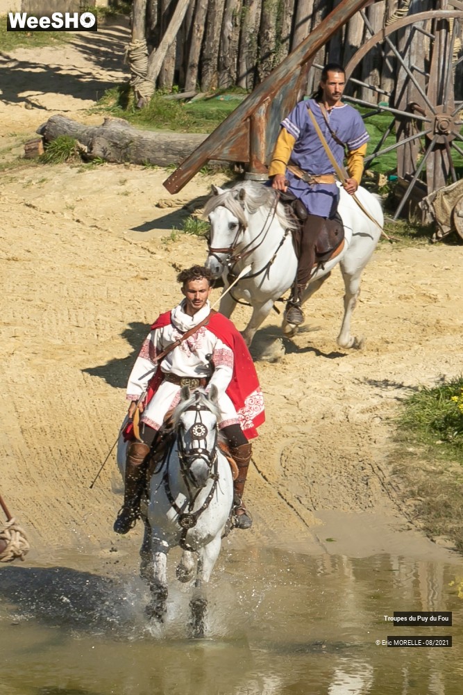 16/41 photos du spectacle Puy du Fou