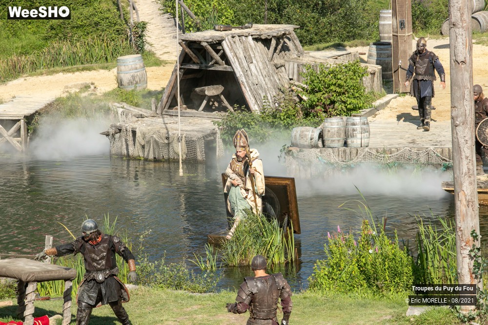 20/41 photos du spectacle Puy du Fou