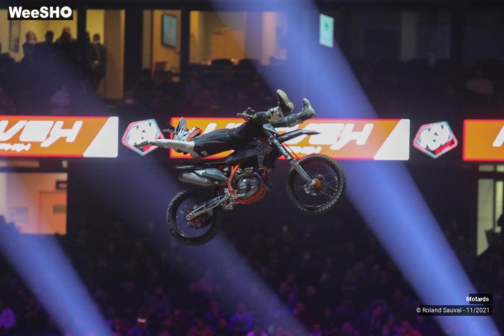 3/53 photos du spectacle Supercross Paris 2021 le FMX