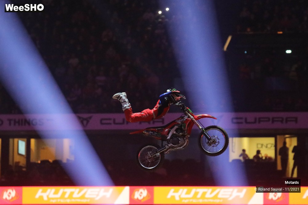 7/53 photos du spectacle Supercross Paris 2021 le FMX