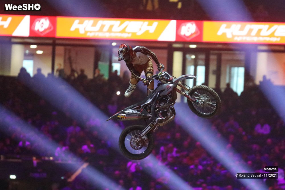 10/53 photos du spectacle Supercross Paris 2021 le FMX