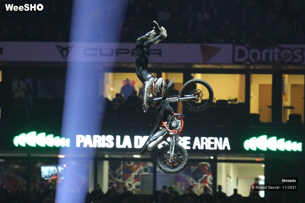 22/53 photos du spectacle Supercross Paris 2021 le FMX