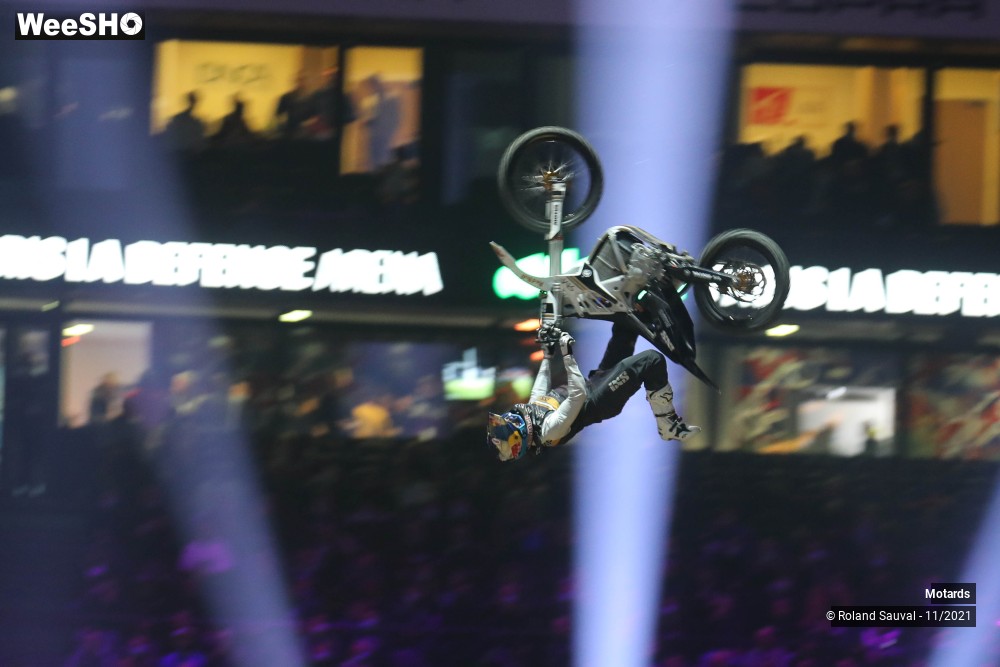 29/53 photos du spectacle Supercross Paris 2021 le FMX